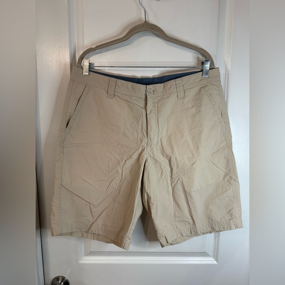 Columbia Other - Columbia Men’s Khaki Washed Out Shorts - Size 34W/10L
